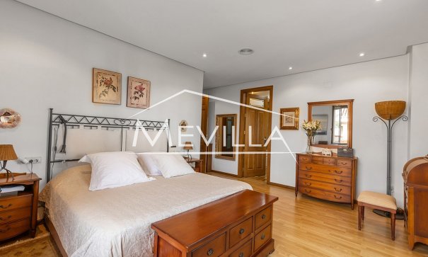 Resales - Villa - Torrevieja - La Veleta