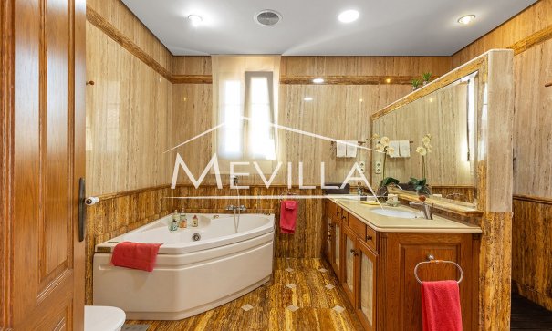 Resales - Villa - Torrevieja - La Veleta