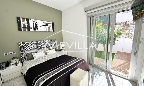 Salg (Resales) - Villa - Pilar de la Horadada