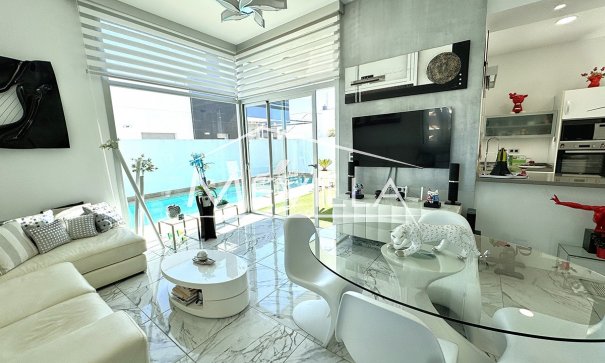 Salg (Resales) - Villa - Pilar de la Horadada