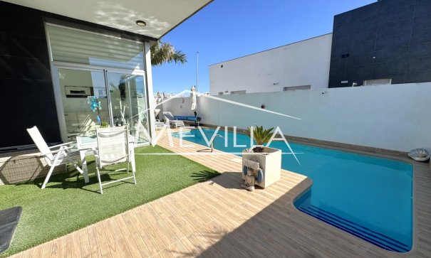 Salg (Resales) - Villa - Pilar de la Horadada