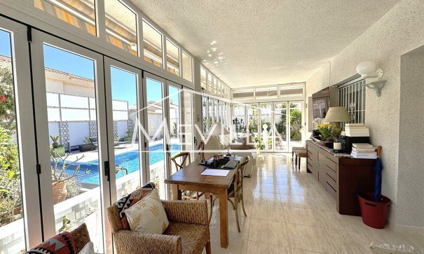 Resales - Villa - Orihuela Costa - Playa Flamenca