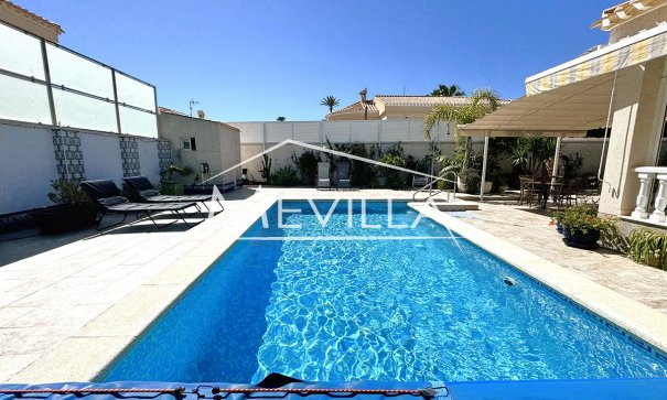 Resales - Villa - Orihuela Costa - Playa Flamenca