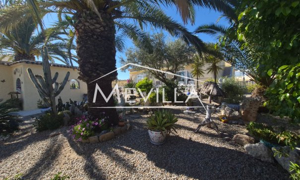 Återförsäljare - Villa - Orihuela Costa - Villamartin