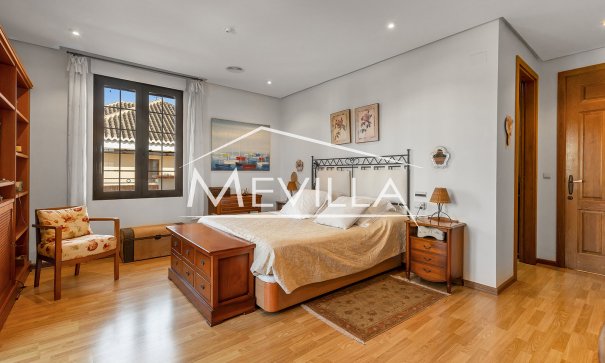 Resales - Villa - Torrevieja - La Veleta