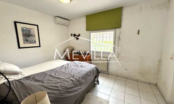 Salg (Resales) - Villa - Orihuela Costa - La Zenia