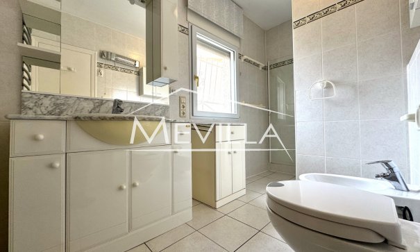 Salg (Resales) - Villa - Orihuela Costa - La Zenia