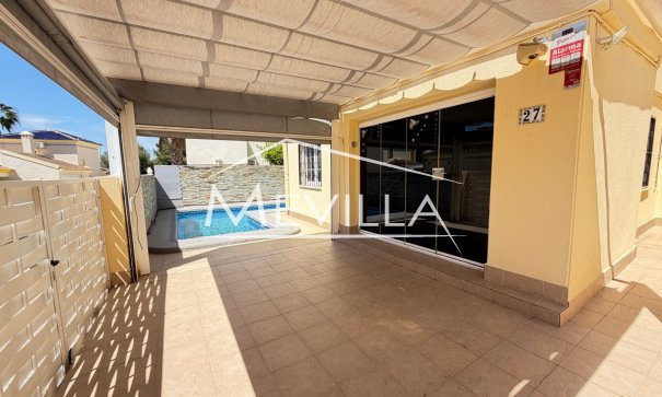 Salg (Resales) - Villa - Orihuela Costa - Villamartin