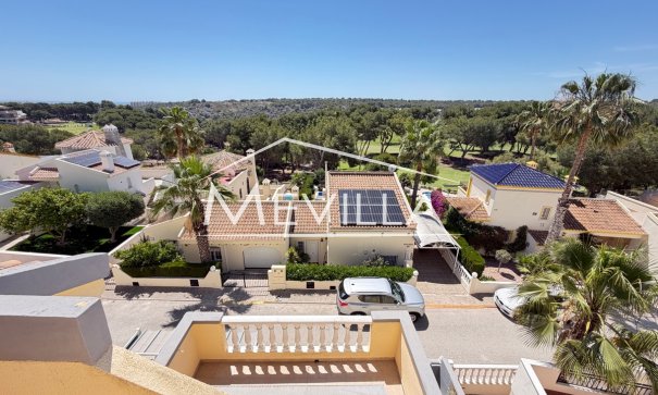 Salg (Resales) - Villa - Orihuela Costa - Villamartin
