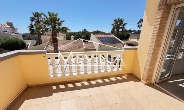 Salg (Resales) - Villa - Orihuela Costa - Villamartin
