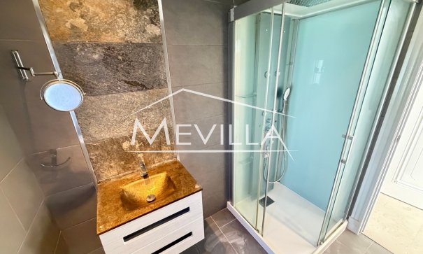 Salg (Resales) - Villa - Orihuela Costa - Villamartin