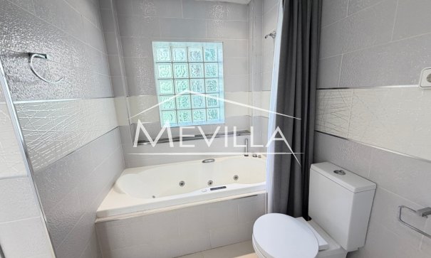 Salg (Resales) - Villa - Orihuela Costa - Villamartin