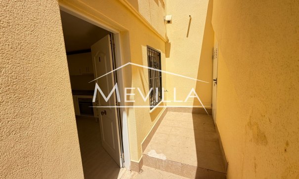 Salg (Resales) - Villa - Orihuela Costa - Villamartin