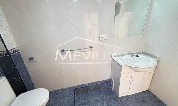 Salg (Resales) - Villa - Orihuela Costa - Villamartin