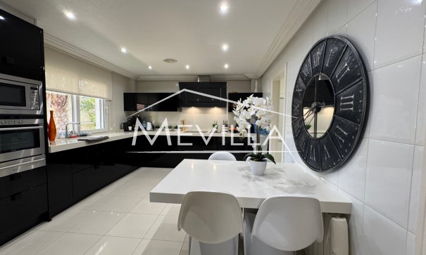 Resales - Villa - Orihuela