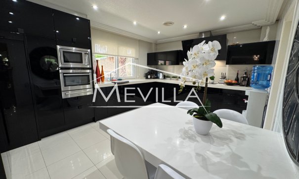 Resales - Villa - Orihuela