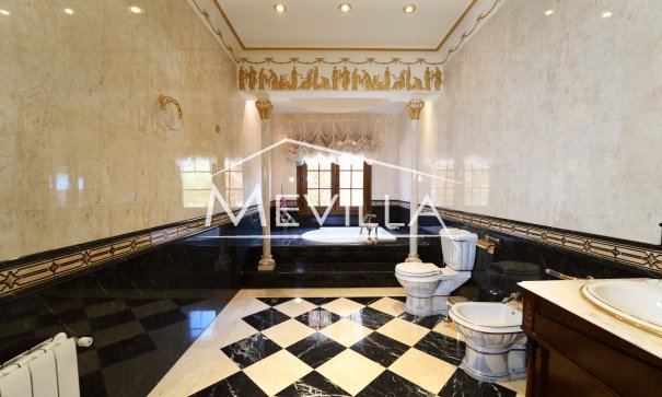 Resales - Villa - Orihuela Costa - Campoamor