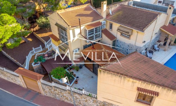 Reventas - Chalet / Villa - Torrevieja - Los Balcones