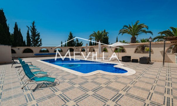Återförsäljare - Villa - Orihuela