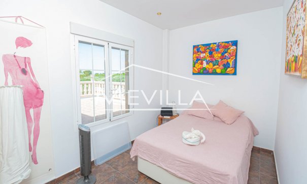 Återförsäljare - Villa - Orihuela