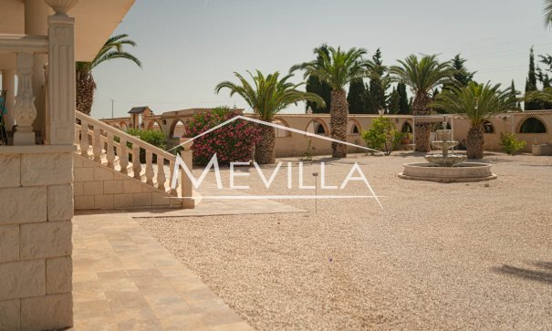 Återförsäljare - Villa - Orihuela
