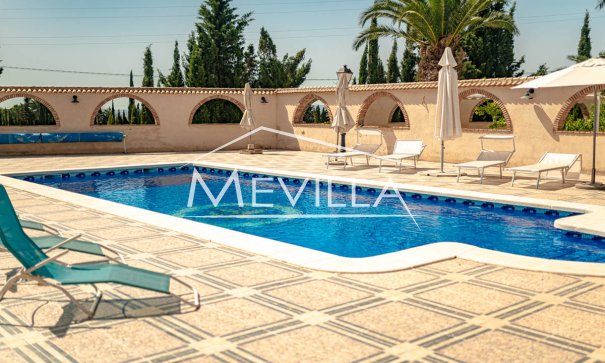 Återförsäljare - Villa - Orihuela
