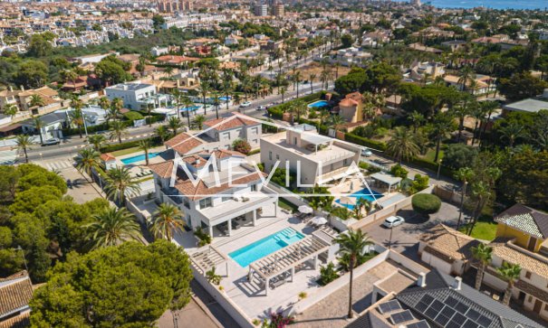 Resales - Villa - Orihuela Costa - Cabo Roig