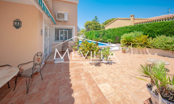 Verkäufe - Villa - Orihuela Costa - Campoamor
