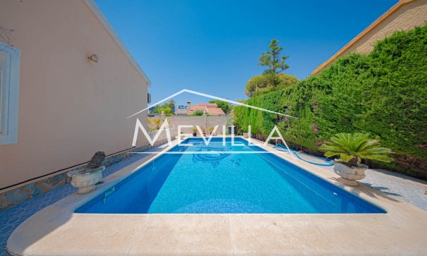 Verkäufe - Villa - Orihuela Costa - Campoamor