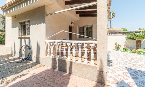 Reventas - Chalet / Villa - Orihuela Costa - Playa Flamenca