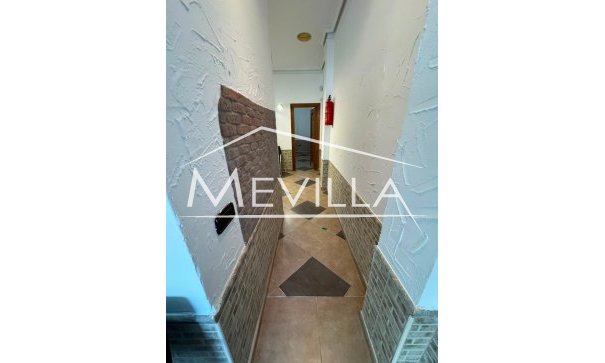 Resales - commercial - Torrevieja - La Mata