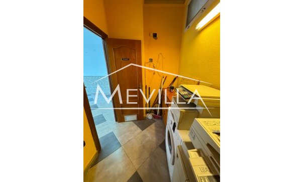 Resales - commercial - Torrevieja - La Mata