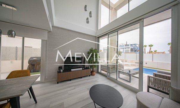 Verkäufe - Villa - Orihuela Costa - Lomas de Cabo Roig