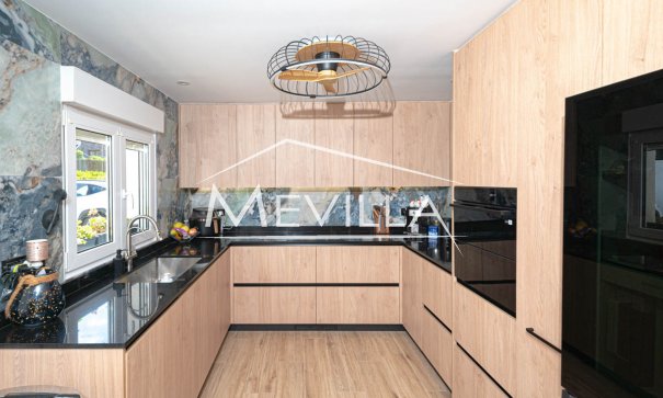 Resales - Villa - Orihuela Costa - La Zenia