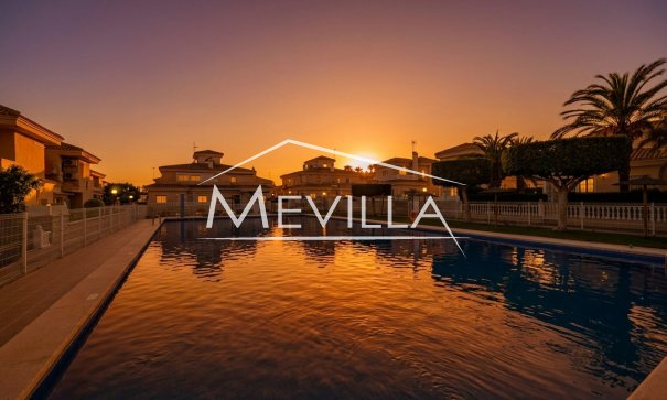 Reventes - Villa - Orihuela Costa - Playa Flamenca
