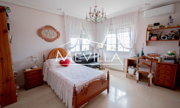 Reventas - Chalet / Villa - Torrevieja - Los Balcones