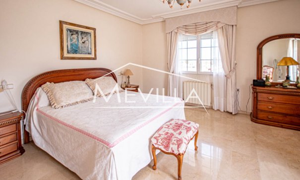 Reventas - Chalet / Villa - Torrevieja - Los Balcones