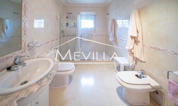 Reventas - Chalet / Villa - Torrevieja - Los Balcones