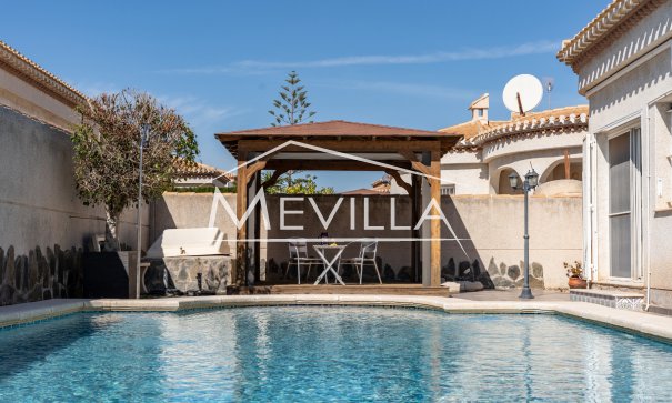 Verkäufe - Villa - Orihuela Costa - Playa Flamenca