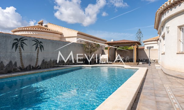 Verkäufe - Villa - Orihuela Costa - Playa Flamenca