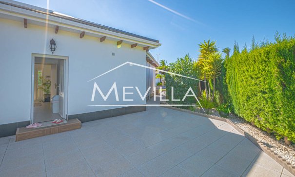 Reventas - Chalet / Villa - Orihuela Costa - Cabo Roig