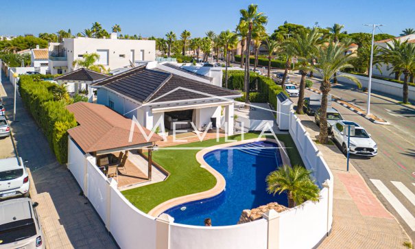 Reventas - Chalet / Villa - Orihuela Costa - Cabo Roig