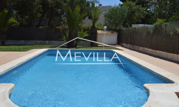 The big swimming pool 